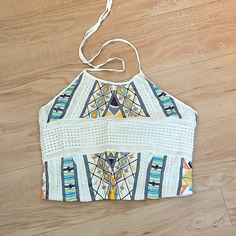 Lua Nova cream croptop with Embroidery designs size.Small #9